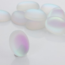 Kaboszon ze szkła kryształowego owal opalizujący biały 30x20mm